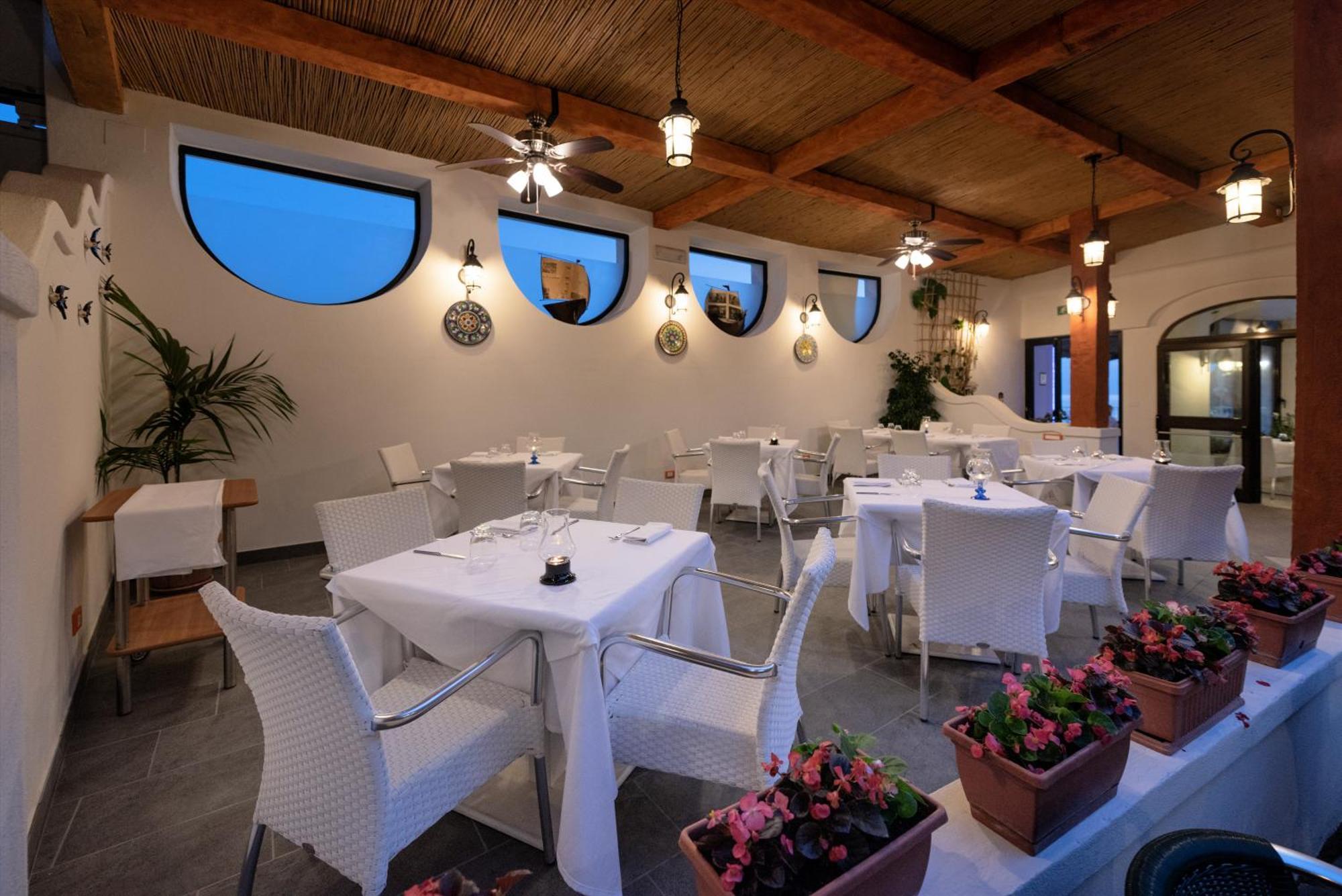 Hotel Villa Sirena Sant'Angelo  المظهر الخارجي الصورة