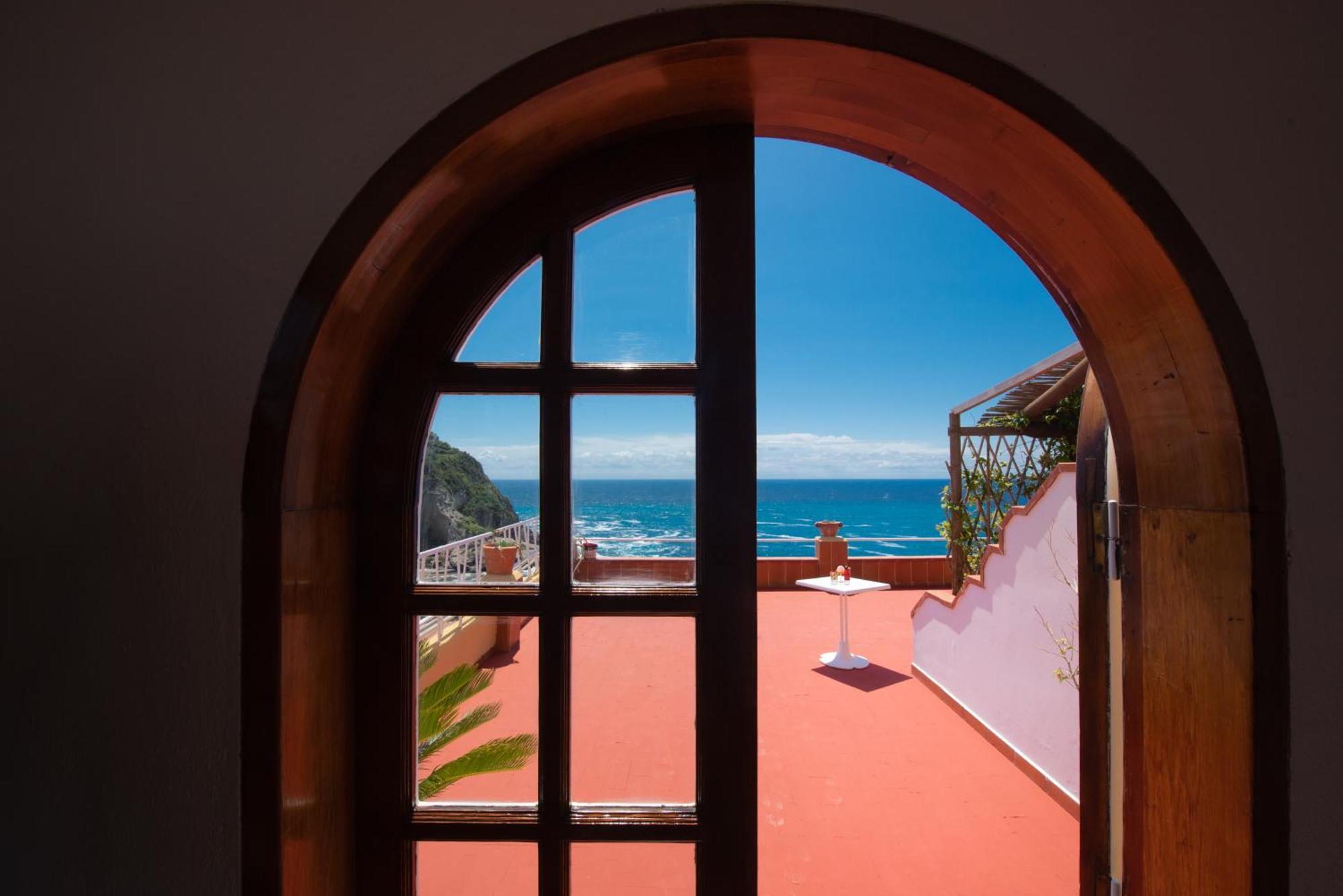 Hotel Villa Sirena Sant'Angelo  المظهر الخارجي الصورة