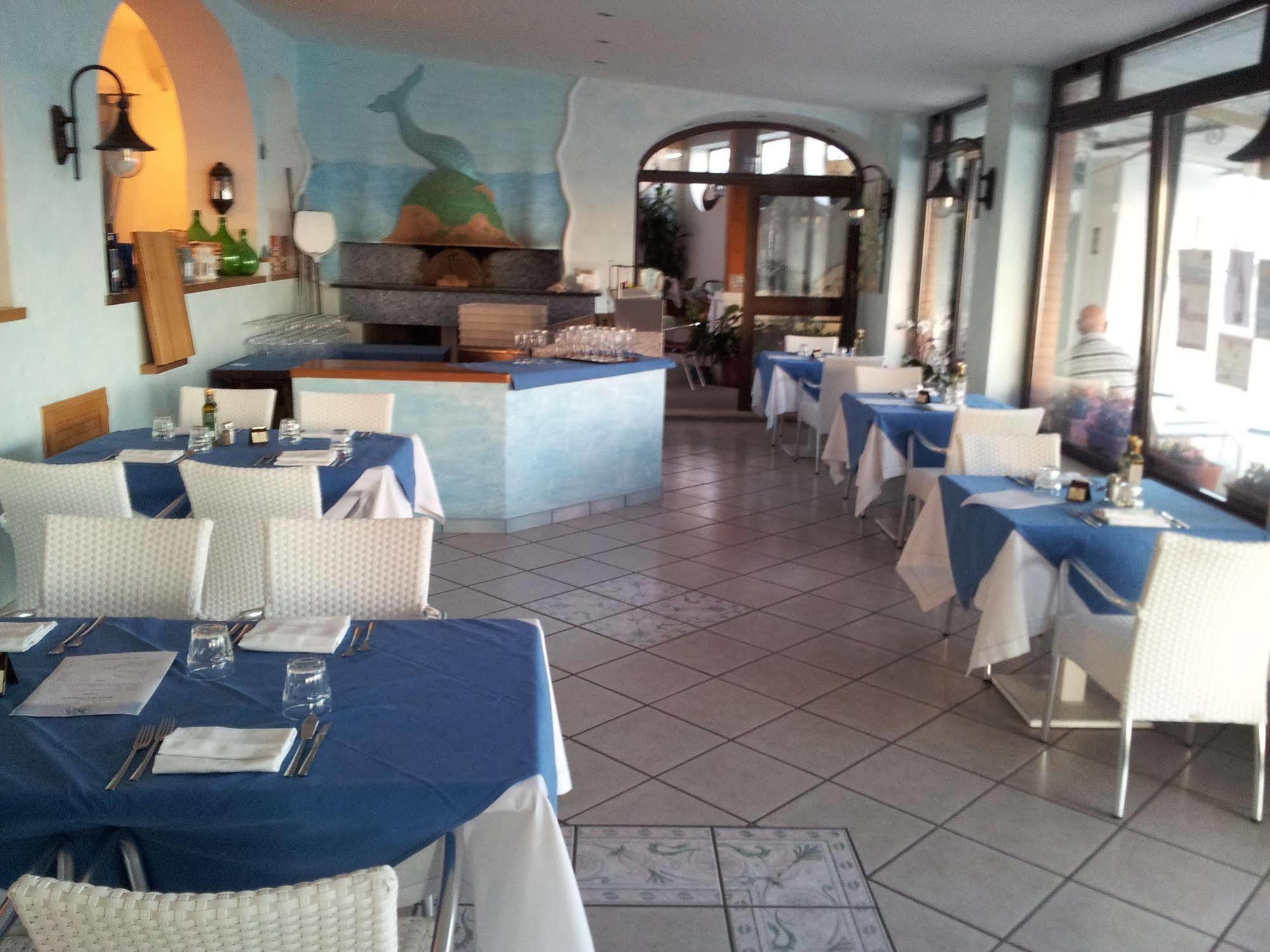 Hotel Villa Sirena Sant'Angelo  المظهر الخارجي الصورة